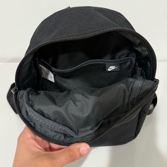 Nike Futura Backpack - Picture 3 of 3